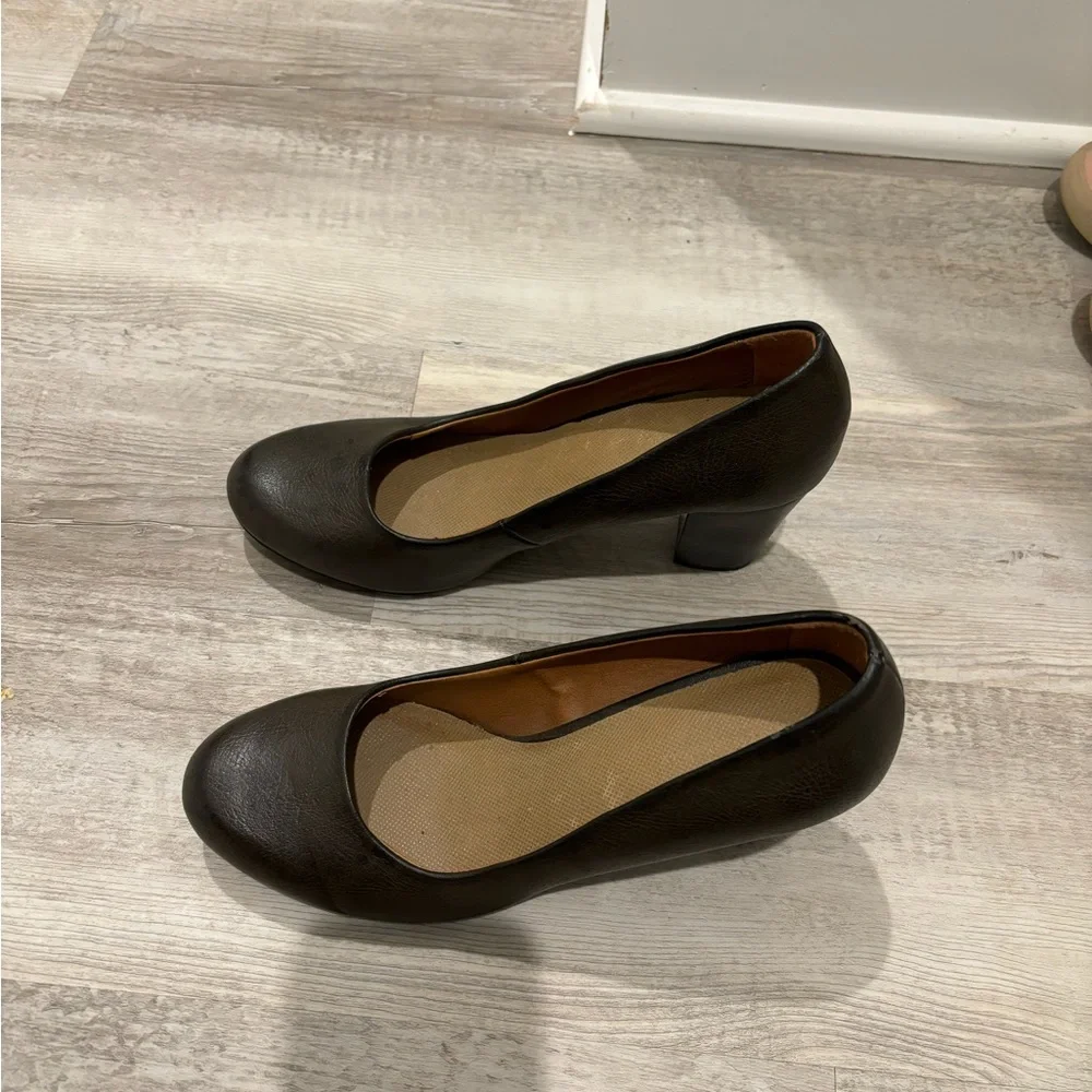 GH Bass‎ women’s 10 heels grey/green
